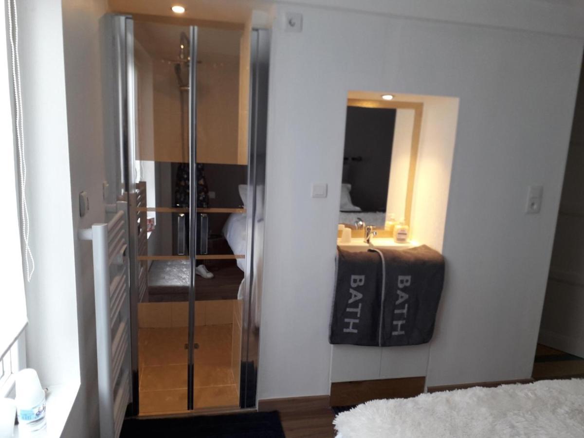 Le Jardin Fleuri Bed and Breakfast Σαιν-Ναζαίρ Εξωτερικό φωτογραφία